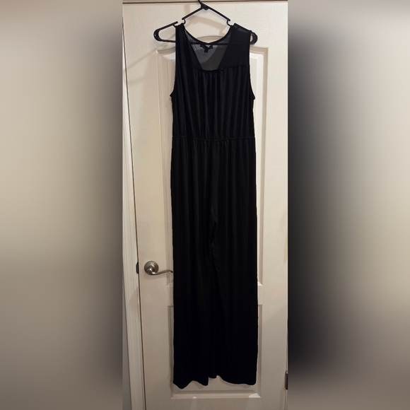 NWT Black Sleeveless Jumpsuit - Picture 1 of 5